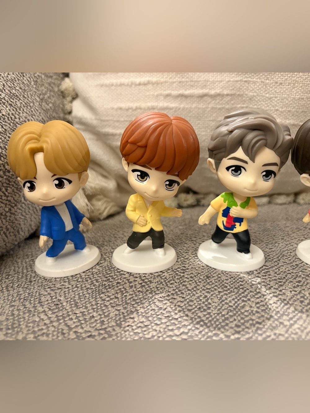 BTS x McDonalds Figurines FULL THROWBACK SET - Picture 2 of 5